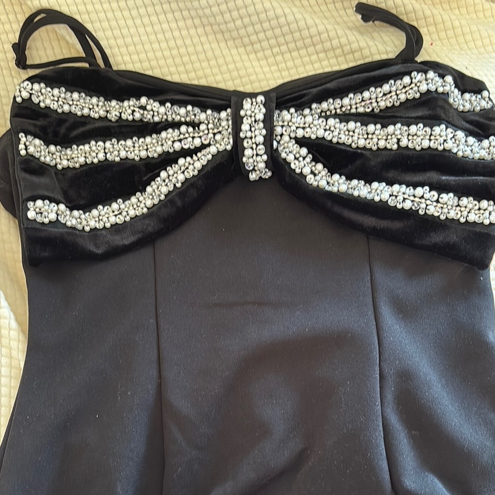 Elegant Black Dress with Beaded Bow